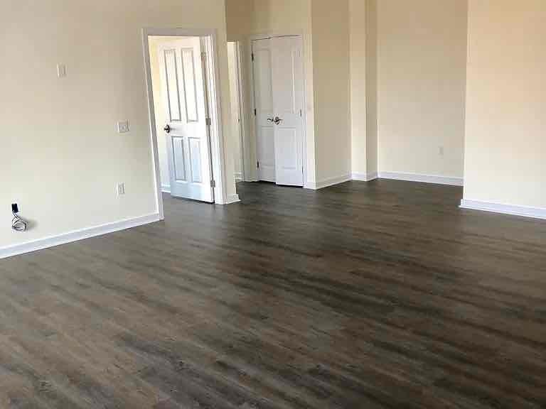 320 Main St #10 - Photo 3 of 7