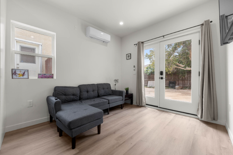 1535 S Ogden Dr #1535 - Photo 2 of 17