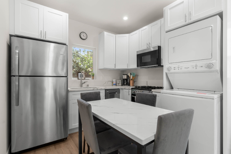 1535 S Ogden Dr #1535 - Photo 4 of 17