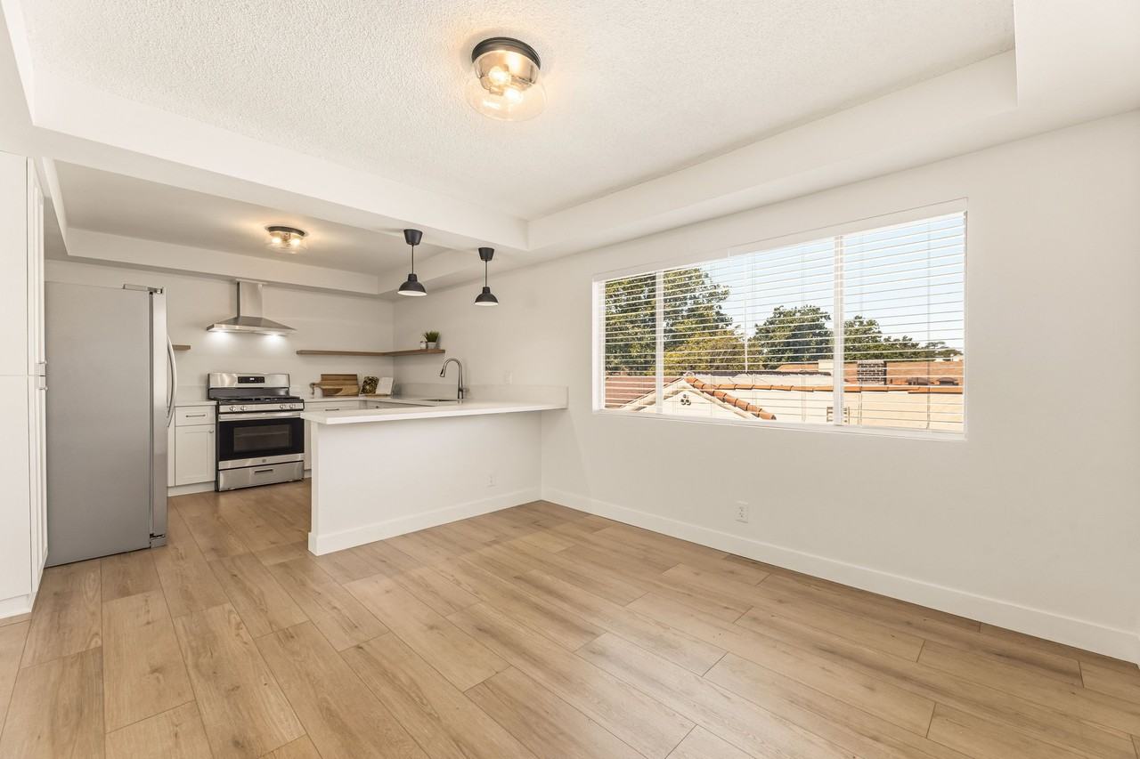 100 N El Molino St #C - Photo 3 of 20