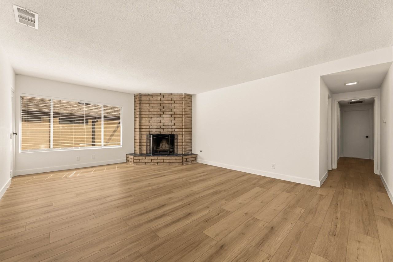 100 N El Molino St #C - Photo 5 of 20