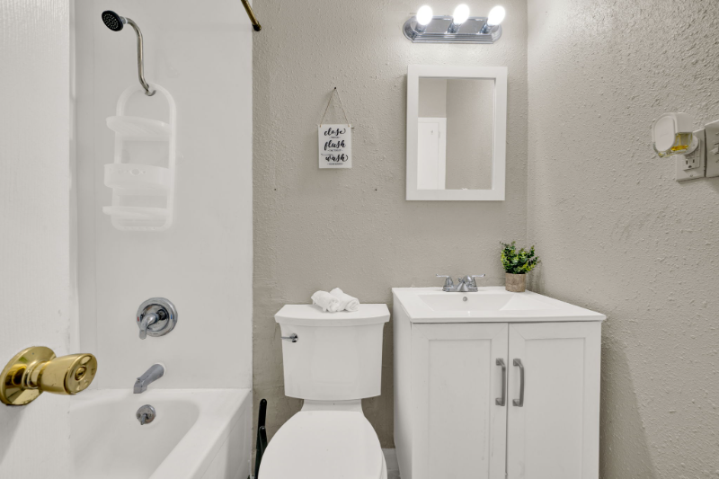 313 Deborah Dr - Photo 5 of 12