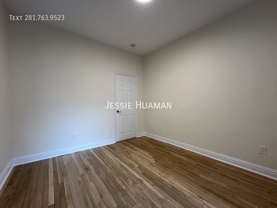 123 E 82nd St #4 - Photo 6 of 7