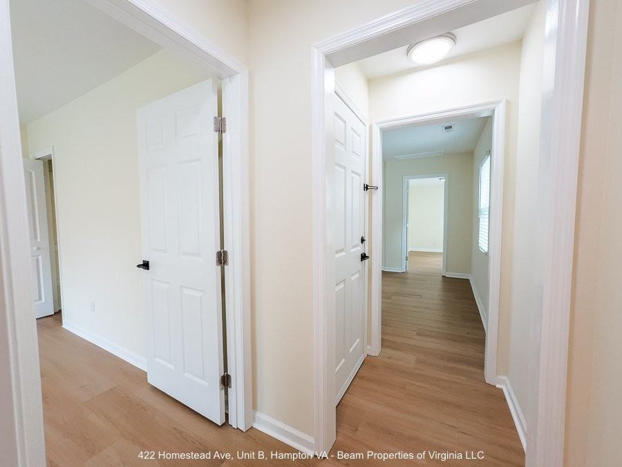 422 Homestead Ave #B - Photo 7 of 18