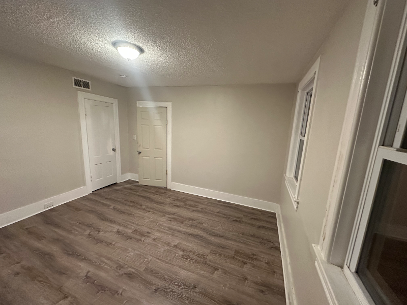 16 Bradley St - Photo 3 of 16