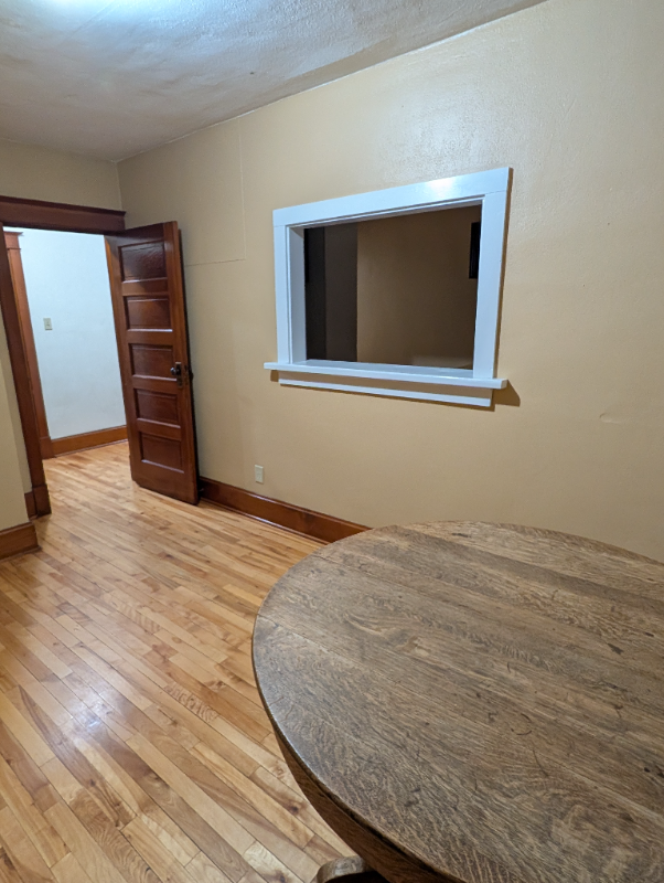 1027 E Chapman St #2 - Photo 3 of 8