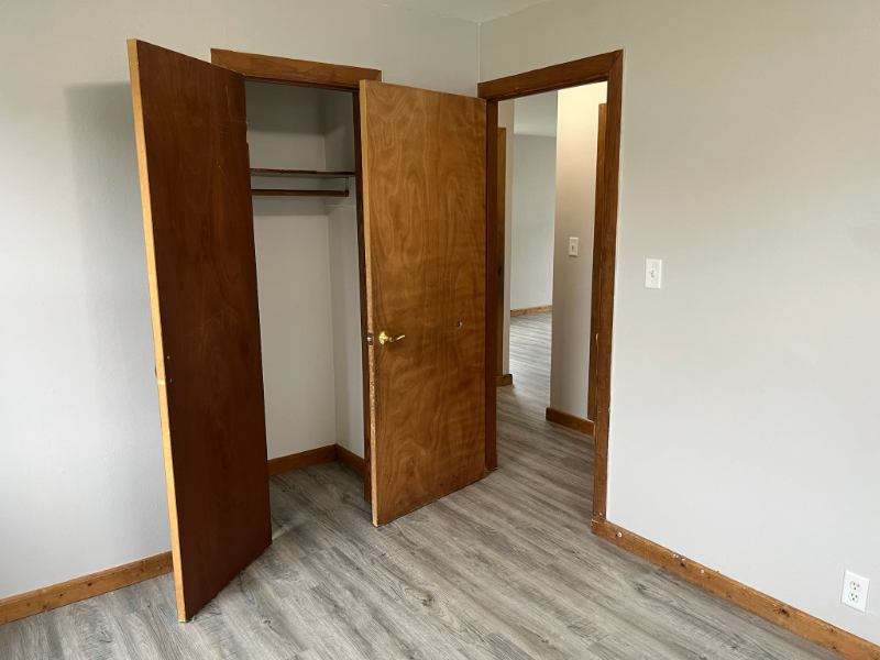 5009 N 46th St - Photo 4 of 12