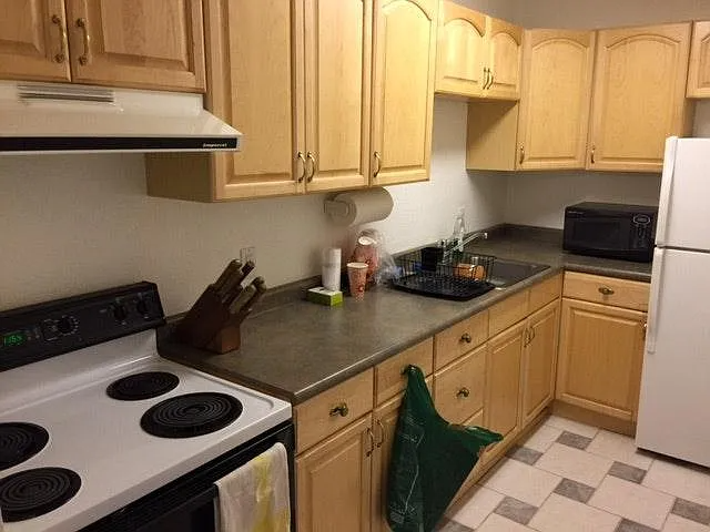 2857 N Los Felices Rd #108 - Photo 2 of 9