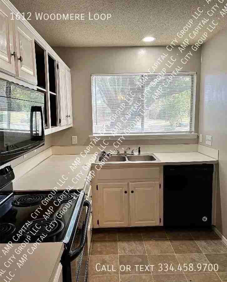 1612 Woodmere Loop - Photo 3 of 12