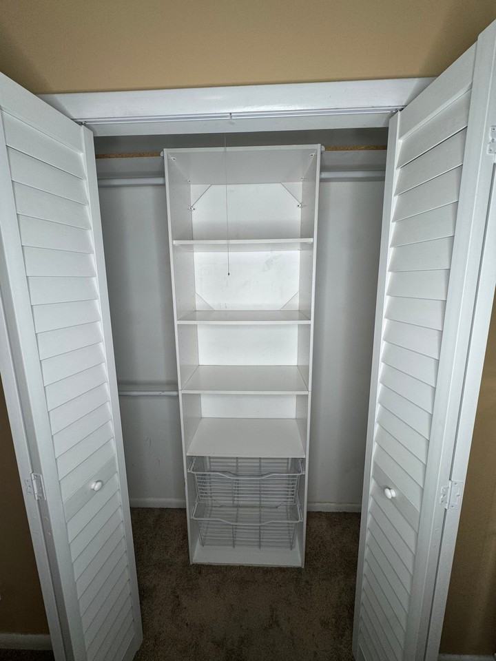 8229 Frost St N - Photo 4 of 8