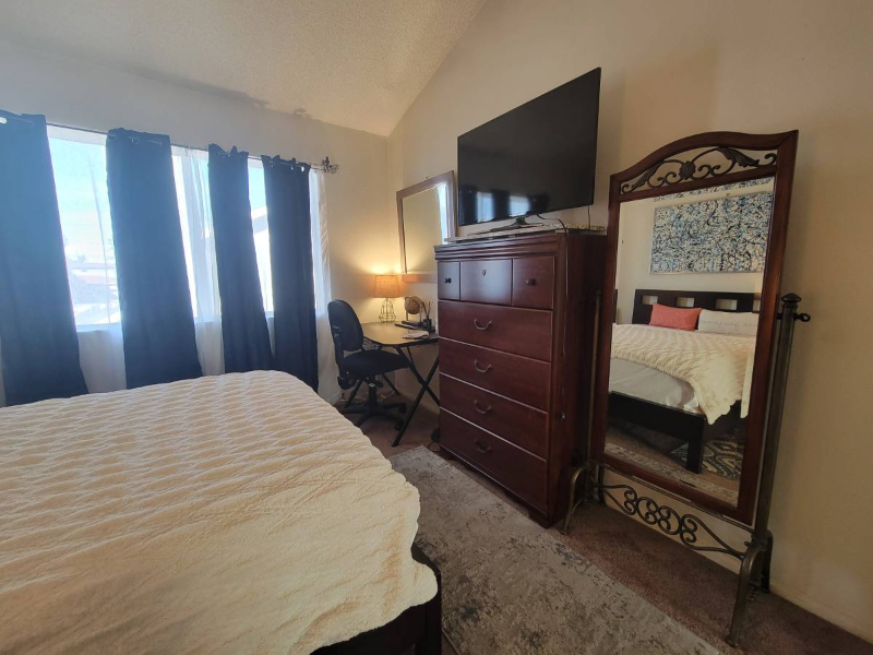 2121 Dufour Ave - Photo 5 of 7