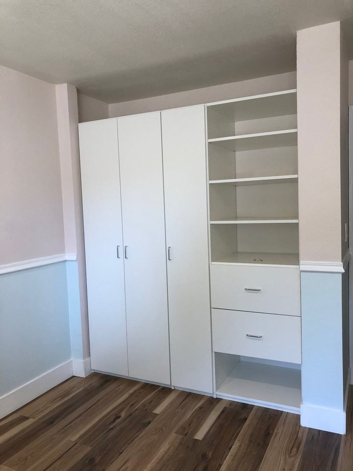 5125 Willowview Ct - Photo 5 of 10