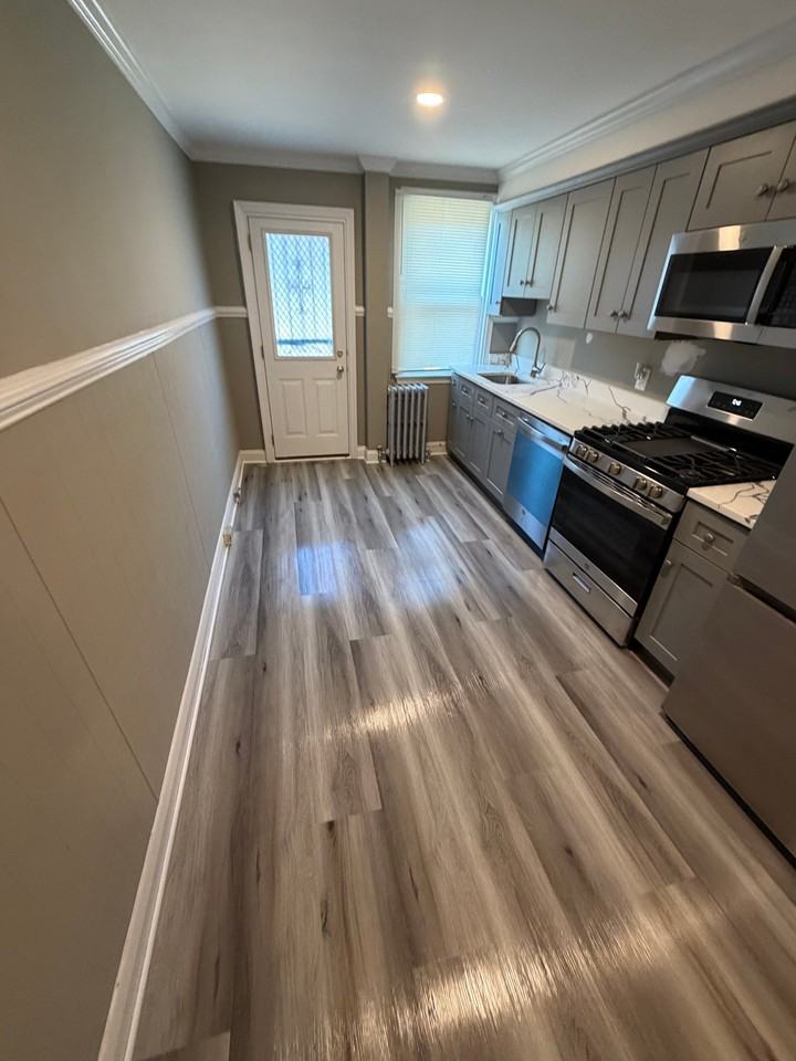 2626 E Preston St - Photo 4 of 6
