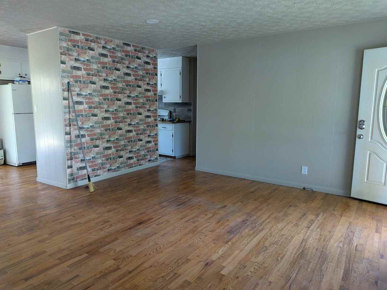 708 Prentice St - Photo 6 of 9