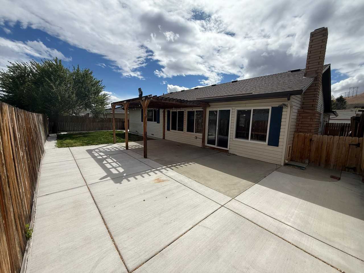 3654 Koskela Dr - Photo 6 of 20