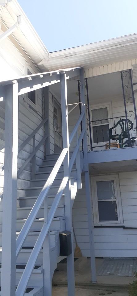 201 Railroad St #201 - Photo 4 of 12