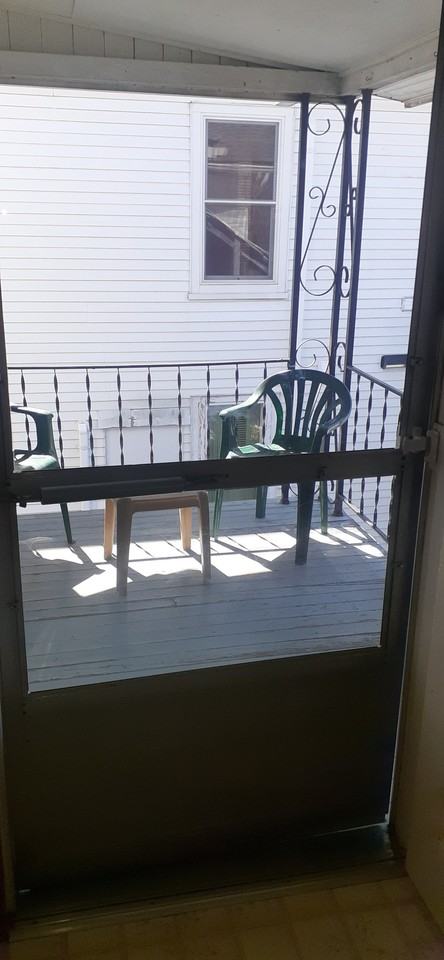 201 Railroad St #201 - Photo 6 of 12