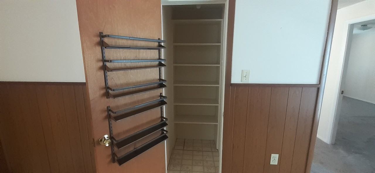 201 Railroad St #201 - Photo 7 of 12