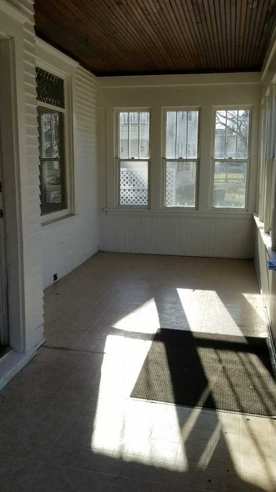 1015 17th Ave N - Photo 5 of 26