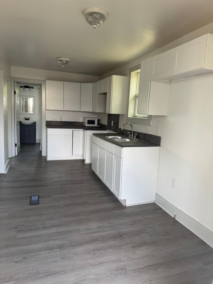 416 Palmetto St - Photo 4 of 8