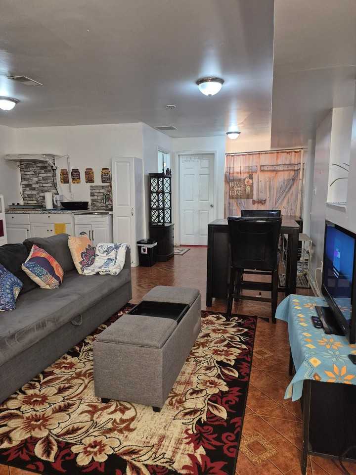 146 Terrace Ave #1A - Photo 3 of 18