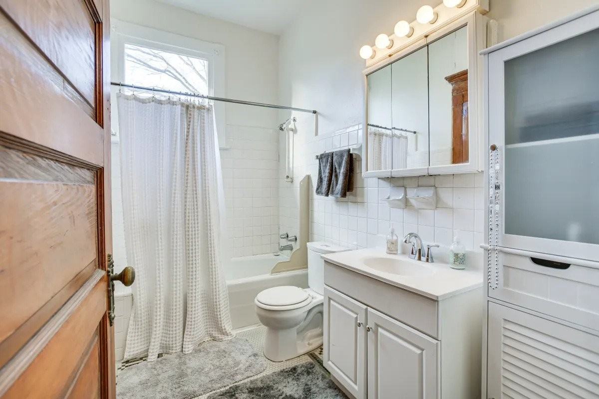 7922 Sycamore St #7922 - Photo 4 of 11