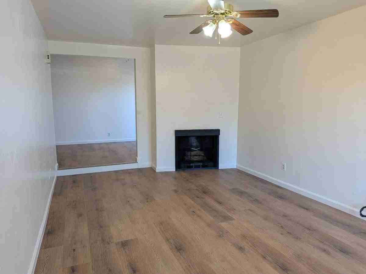 9277 Corinthian Cir - Photo 3 of 18