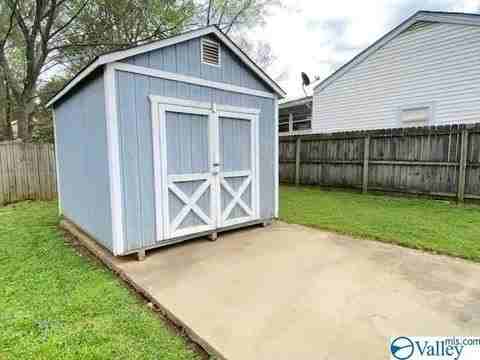 1000 Longwood Dr Se - Photo 4 of 20