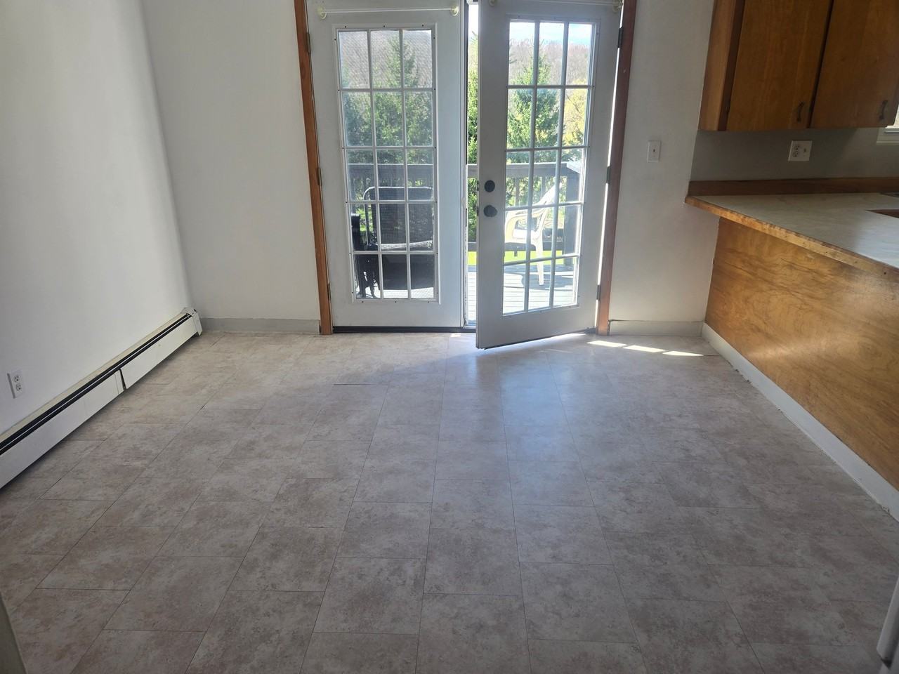 1156 Glenwood Rd #B - Photo 4 of 19