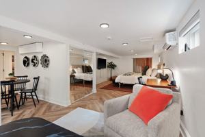 featured image of 2314 Ne Flanders St #B