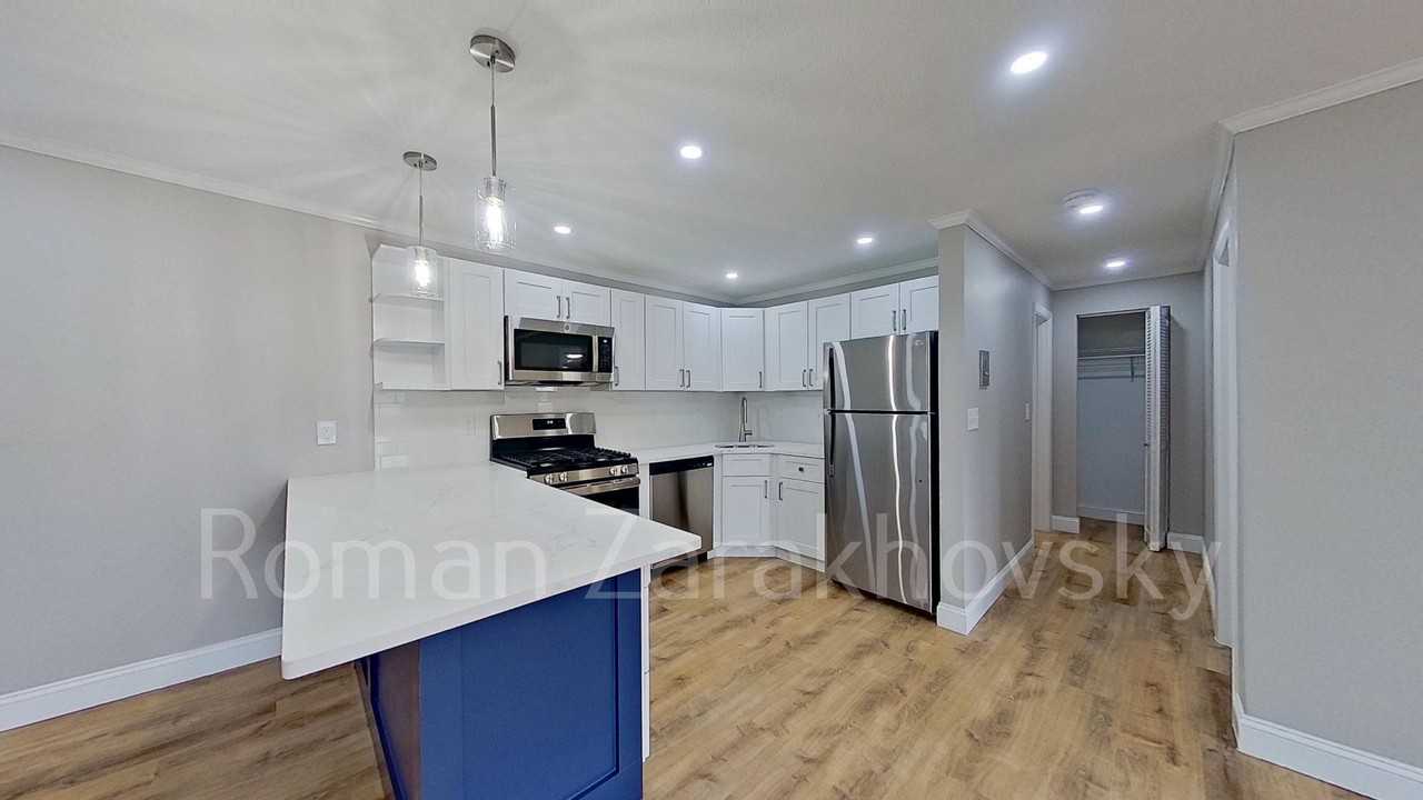 979 Fellsway #10 - Photo 2 of 16