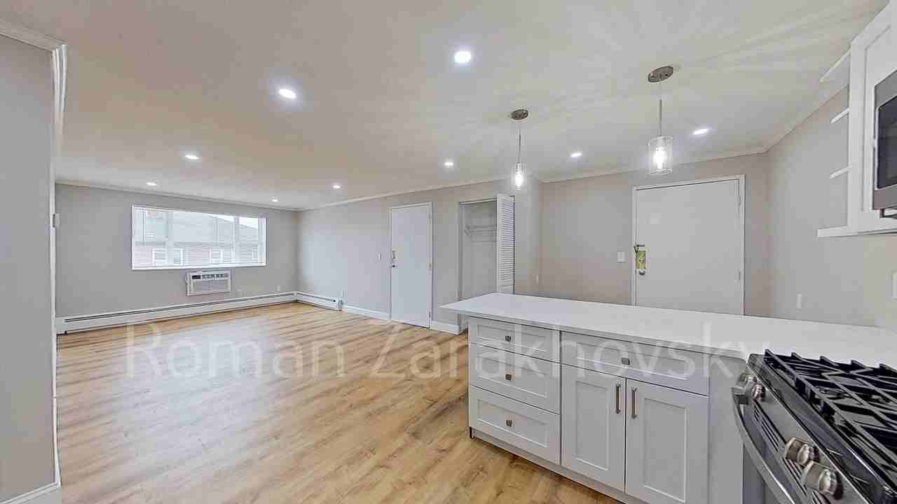 979 Fellsway #10 - Photo 5 of 16