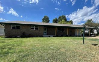 1115 W University Blvd - Photo 1 of 1