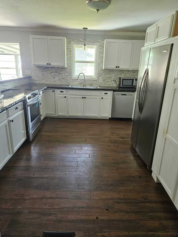 1115 W University Blvd - Photo 4 of 10