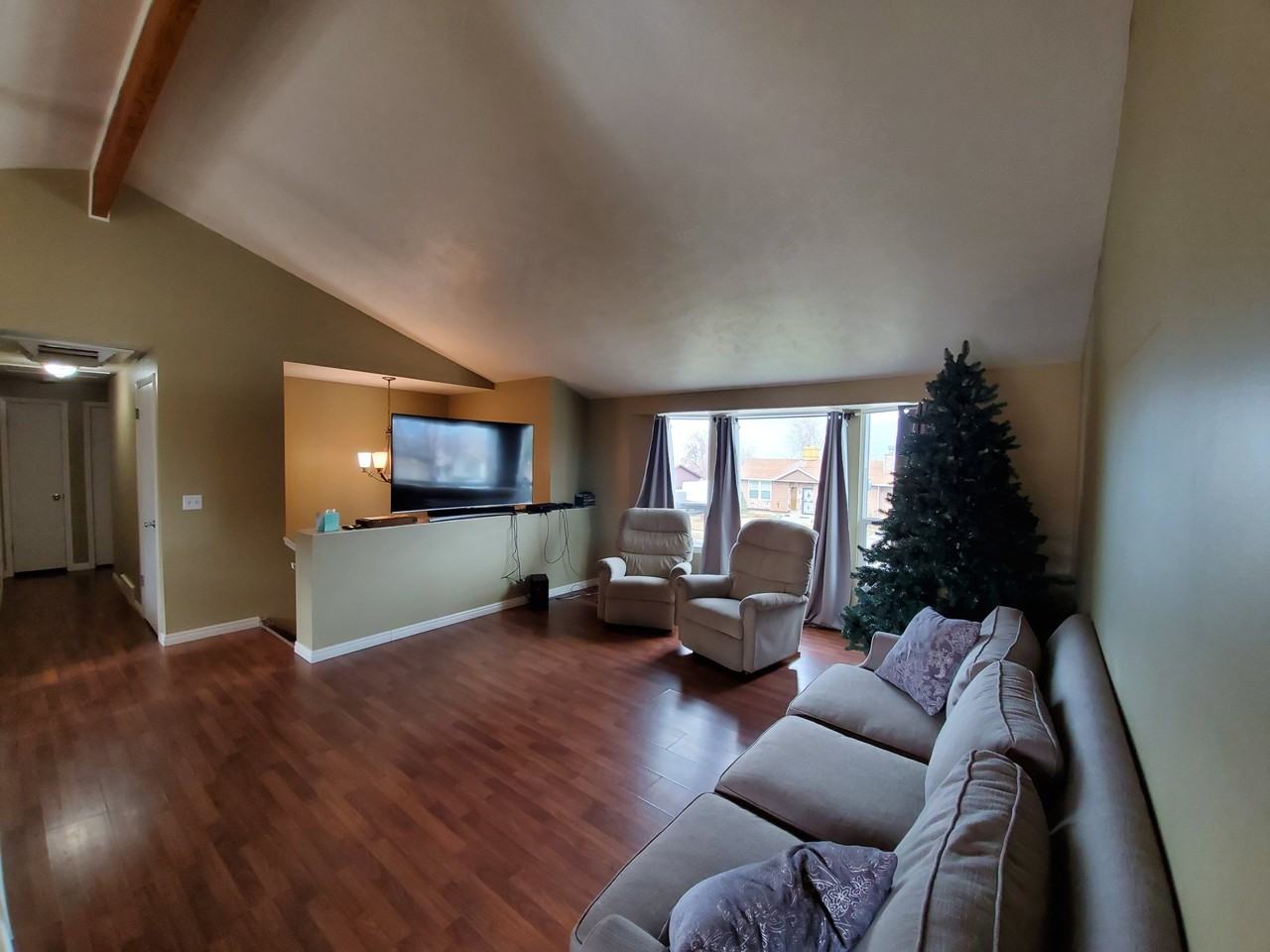 6263 W Grecian Dr - Photo 2 of 14