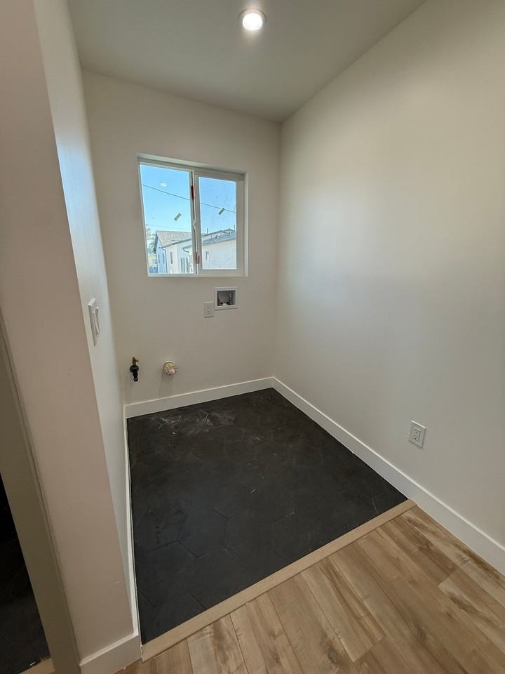 4931 E San Rafael St - Photo 7 of 13