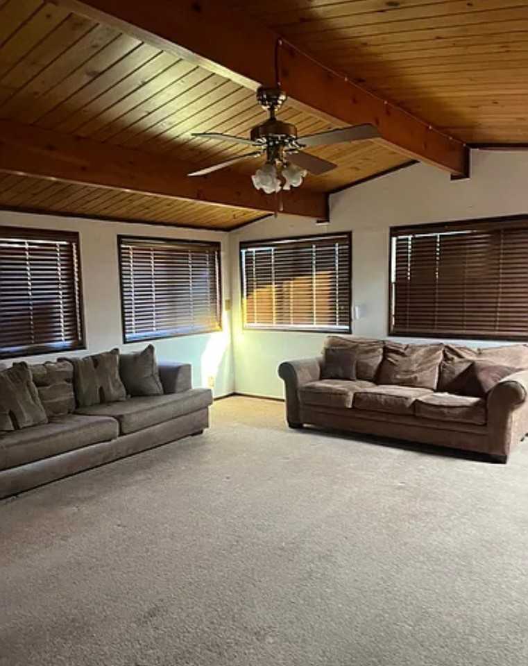 711 Agnes Dr - Photo 2 of 4