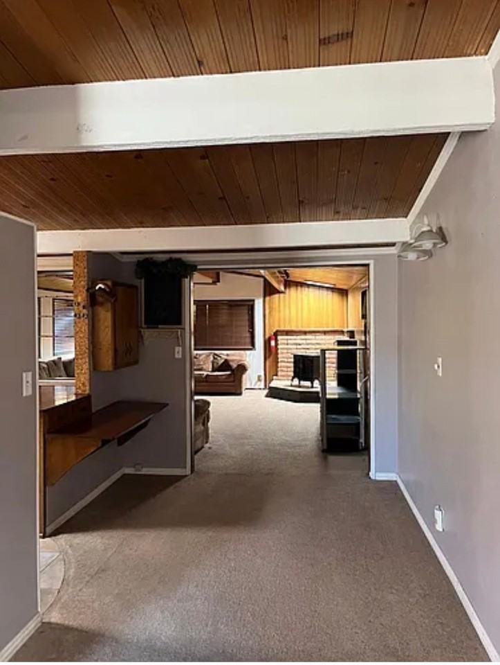 711 Agnes Dr - Photo 3 of 4