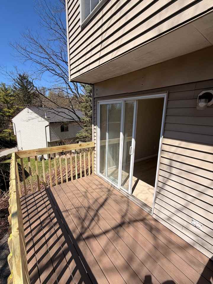 1011 Pinoak Ct - Photo 6 of 19