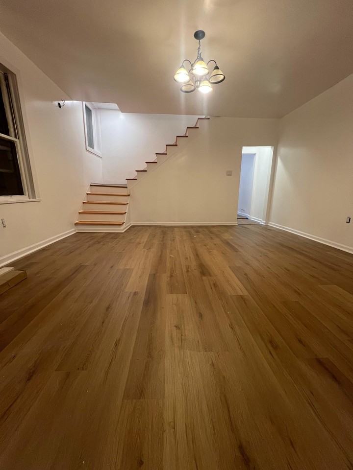 27 Oak St - Photo 7 of 10