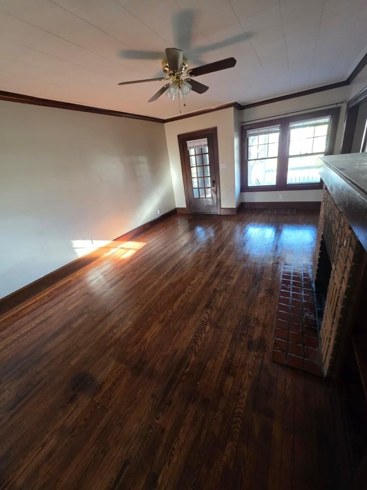 2048 Rossmoor Rd - Photo 4 of 19