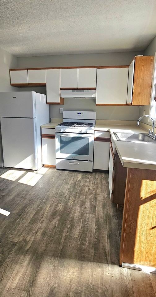 43 Hillside Ave #3 - Photo 2 of 14