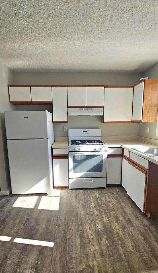 43 Hillside Ave #3 - Photo 3 of 14