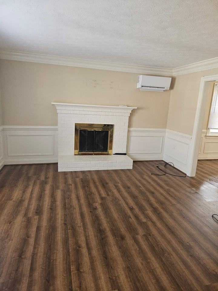 813 Appleseed Ct - Photo 2 of 18