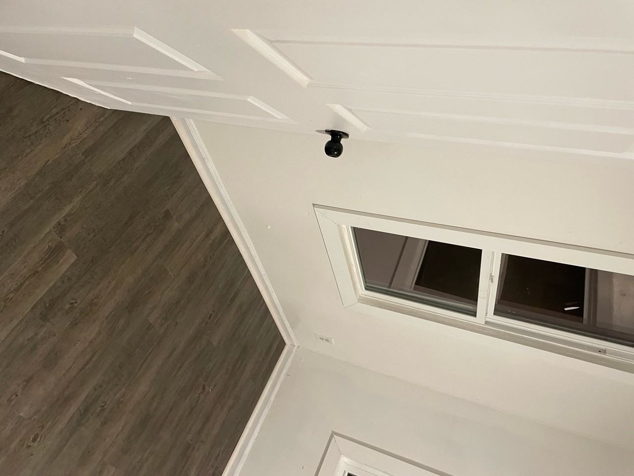 1129 Huron St - Photo 4 of 15