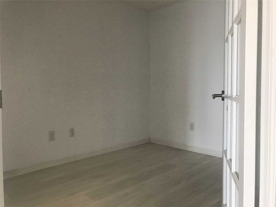 400 Adelaide Street East #2202 - Photo 3 of 17