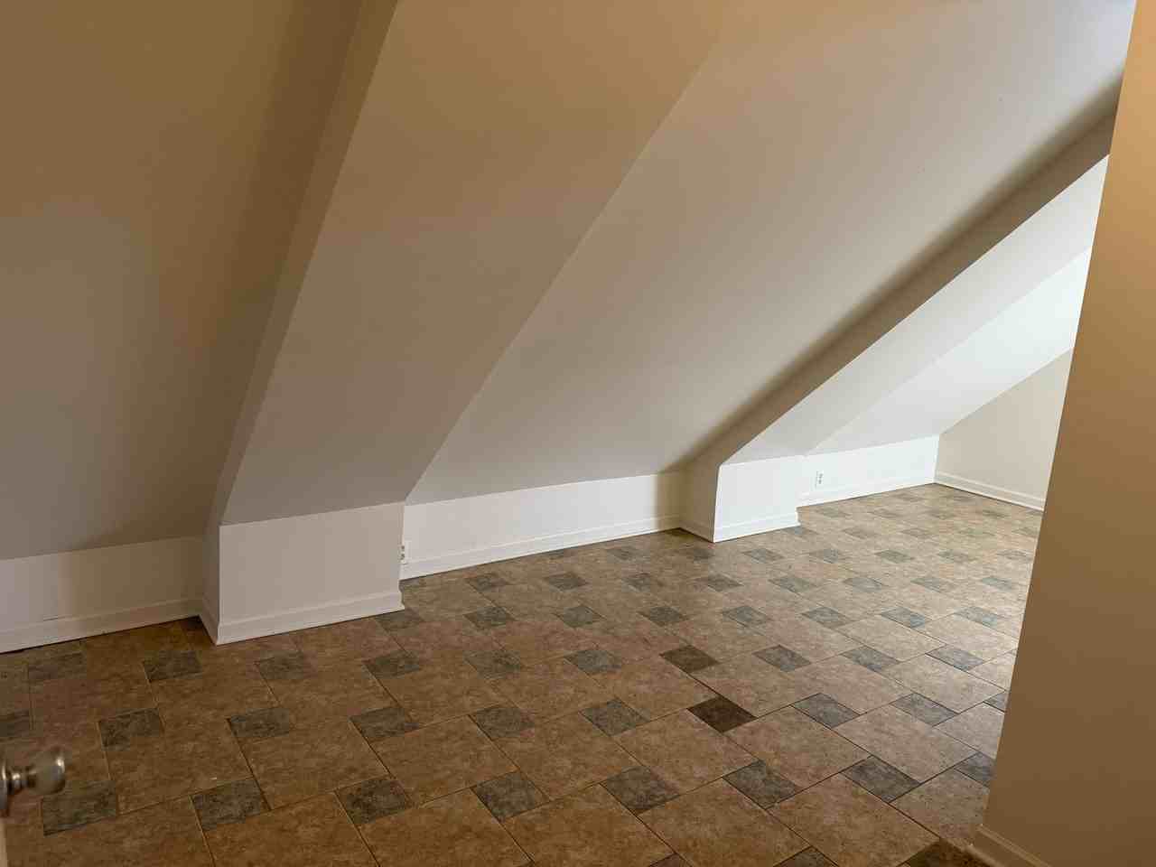 1645 N Astor St #A - Photo 5 of 12