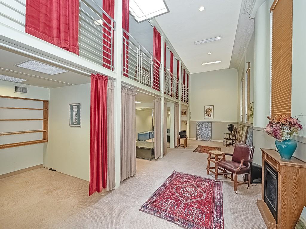 900 Bingham St - Photo 5 of 13