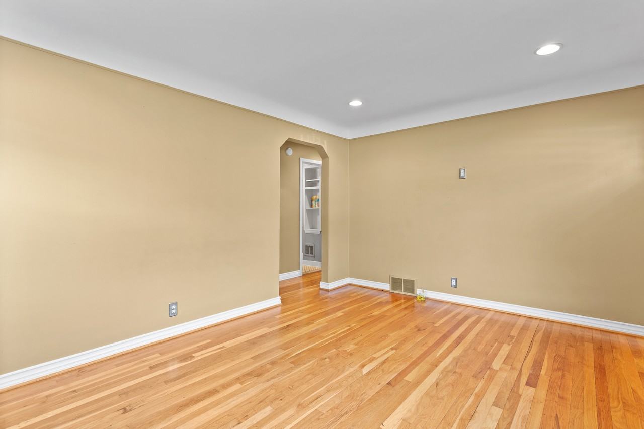 3403 Woodland Ave #NA - Photo 4 of 42