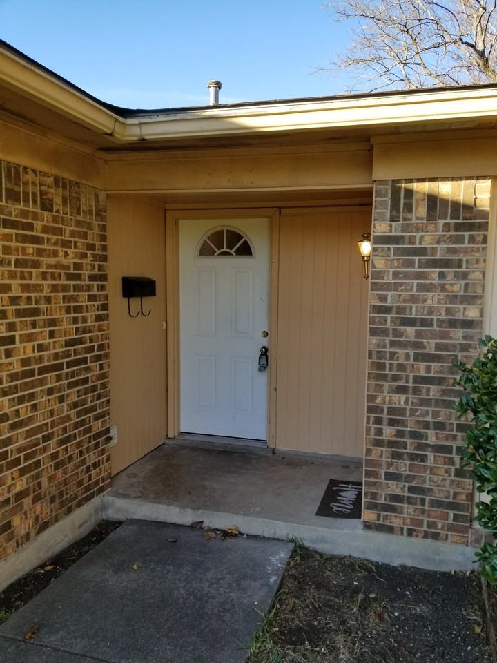 443 E Magnolia Ln #NA - Photo 5 of 9